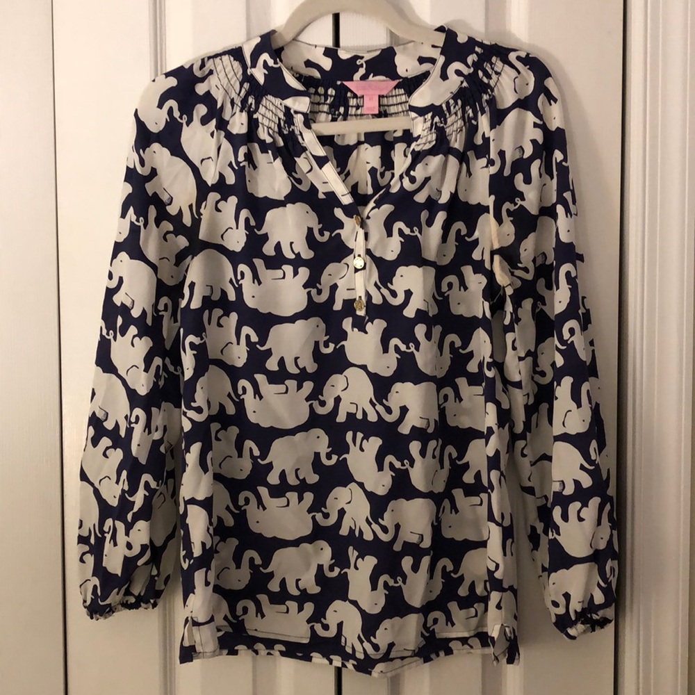 Lilly Pulitzer Elsa in Navy tusk in sun